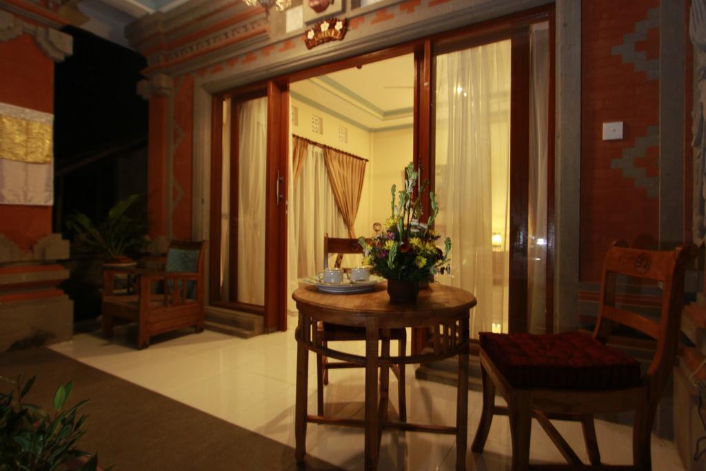 Loris Homestay Ubud  Ruang foto